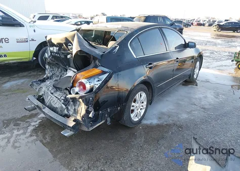 2011 Nissan Altima 2.5 S z USA, uszkodzony, nr VIN 1N4AL2AP4BN405244